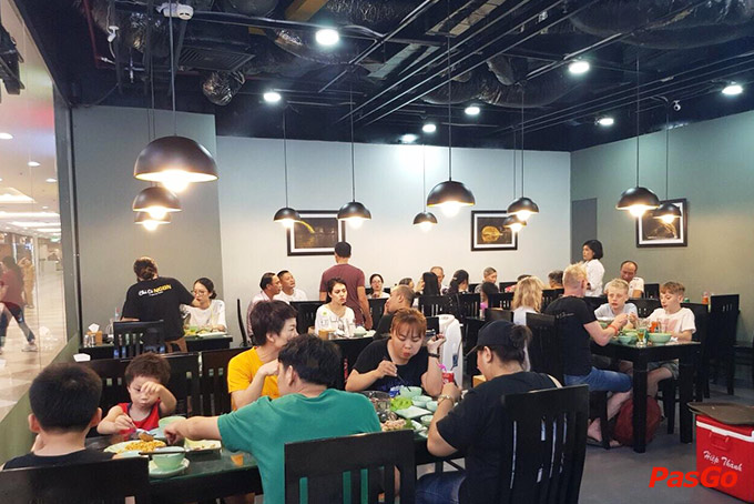 Nhà hàng Chả Cá Ngon Royal City 11